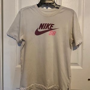 Nike SB Tshirt